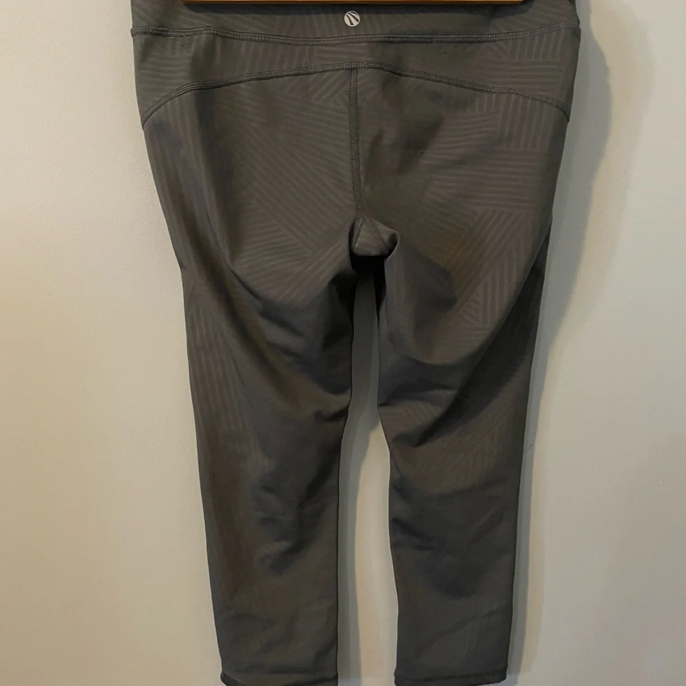 Marika Sport Capri Leggings